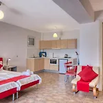Glyfa Corfu דירה *